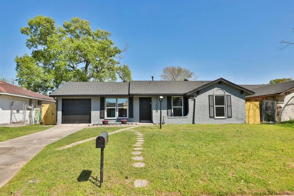 Unit for sale at 5506 Karelian Drive, Houston, TX 77091