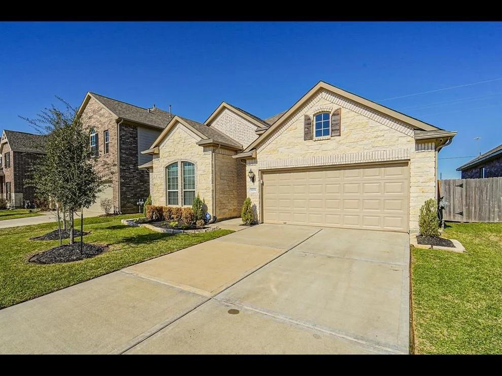 Unit for sale at 31534 Elkcreek Bend Dr, Hockley, TX 77447