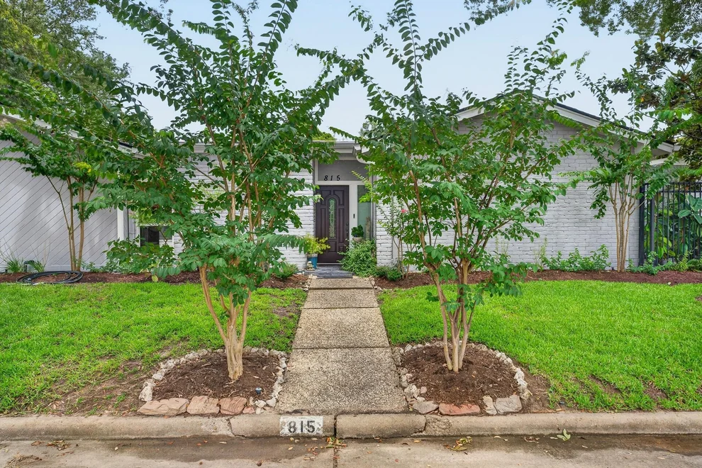 Unit for sale at 815 Bayou River Drive, Houston, TX 77079