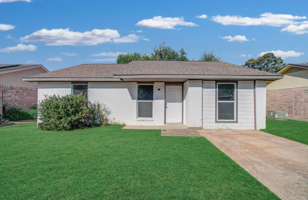 Unit for sale at 9843 Ribbonwood Street, Houston, TX 77078