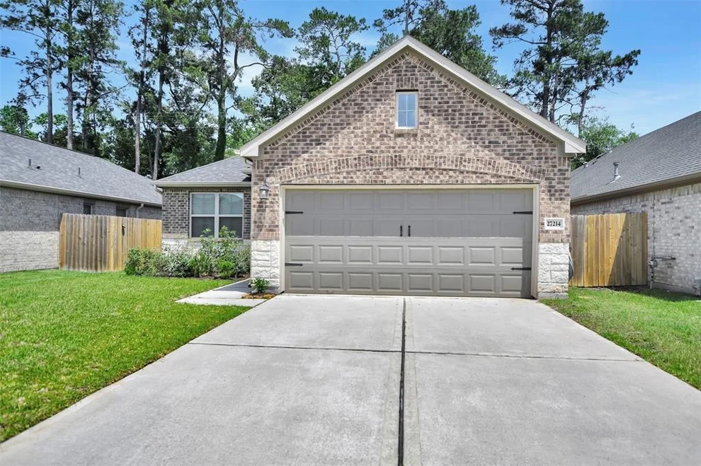 Unit for sale at 27214 Grey Fox Run, Magnolia, TX 77354