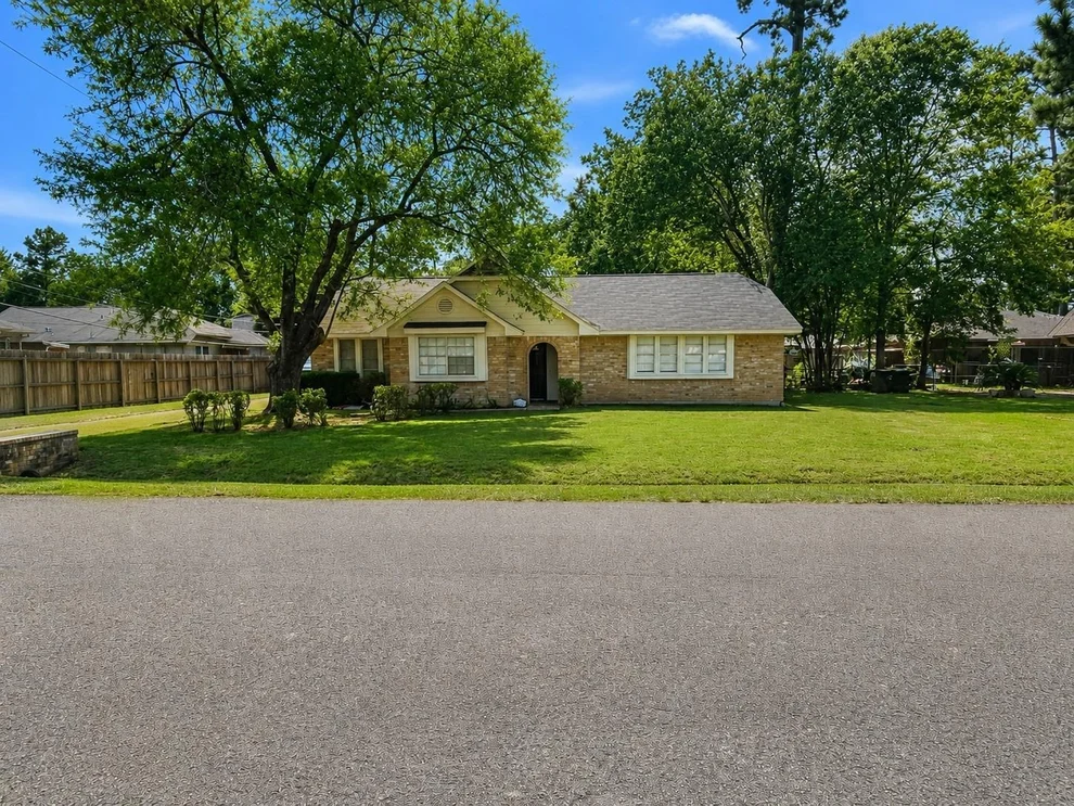 Unit for sale at 24207 Shellbrook Drive, Huffman, TX 77336