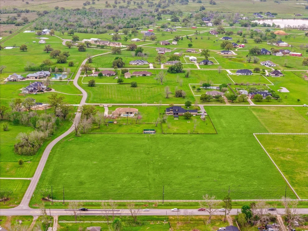 Unit for sale at 2819 W Fm 1462, Rosharon, TX 77583