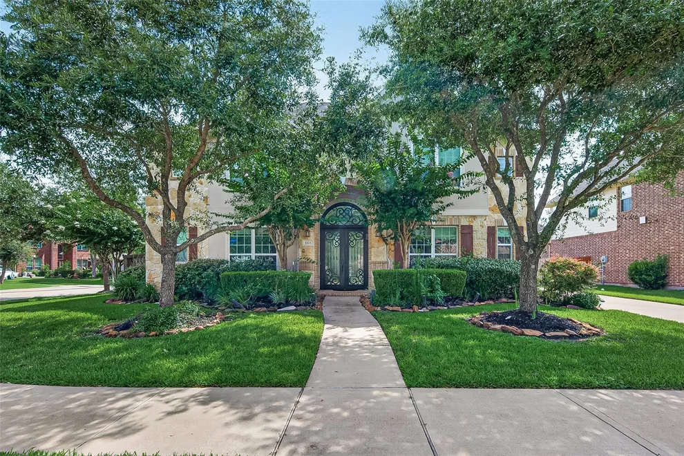 Unit for sale at 5703 Flagstone Pass Court, Sugar Land, TX 77479