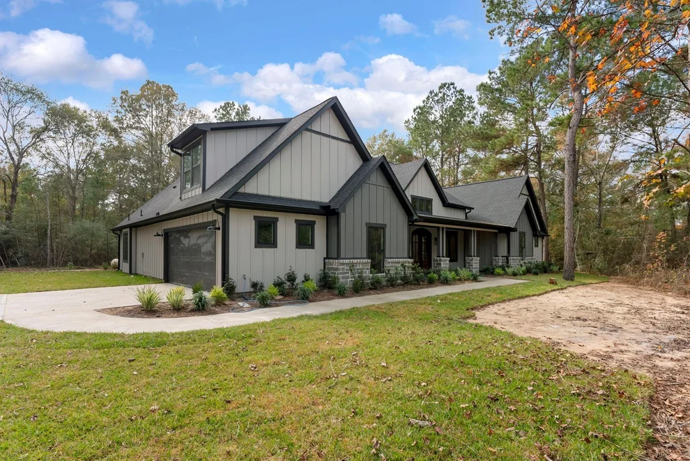 Unit for sale at 29001 Colin Court, Waller, TX 77484