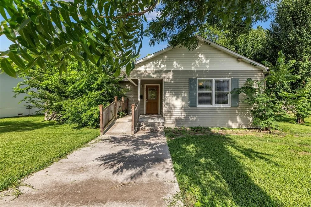 Unit for sale at 2521 Texas Avenue, Pearland, TX 77581
