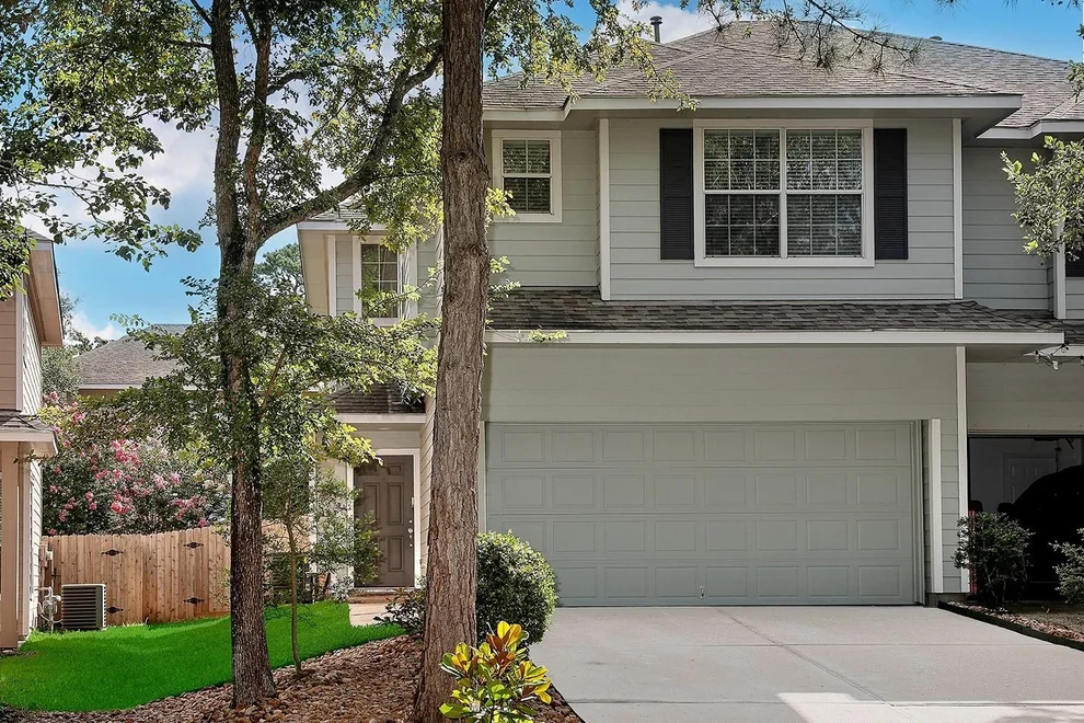 Unit for sale at 11 Scenic Brook Court, The Woodlands, TX 77382
