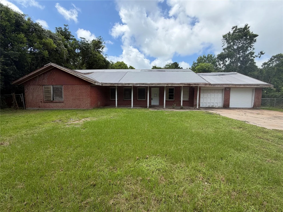 Unit for sale at 1301 N Vauthier Lane, La Marque, TX 77568