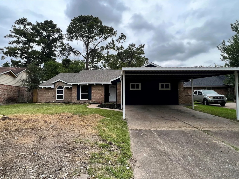 Unit for sale at 7110 Ensworth Drive, Houston, TX 77016