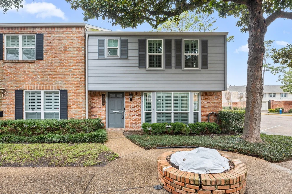 Unit for sale at 12632 Huntingwick Drive, Houston, TX 77024