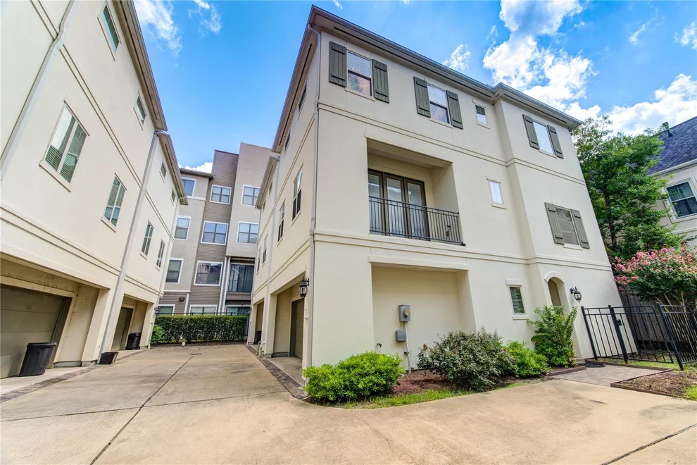 Unit for sale at 10 Hermann Park Court, Houston, TX 77021
