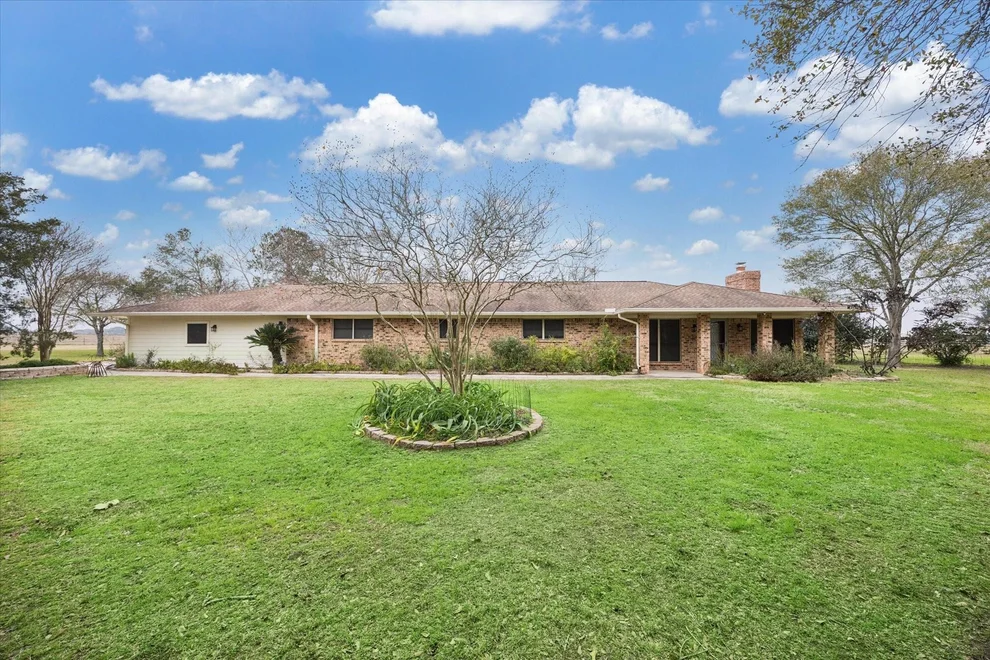 Unit for sale at 479 Fm 331 Road, Sealy, TX 77474