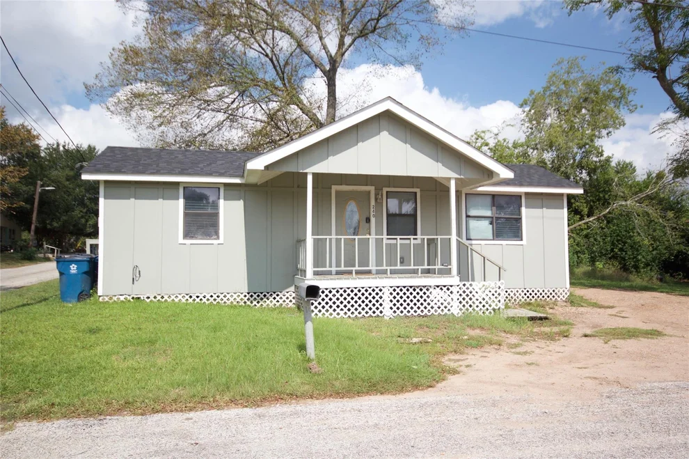 Unit for sale at 240 S Hillard Street, Bellville, TX 77418
