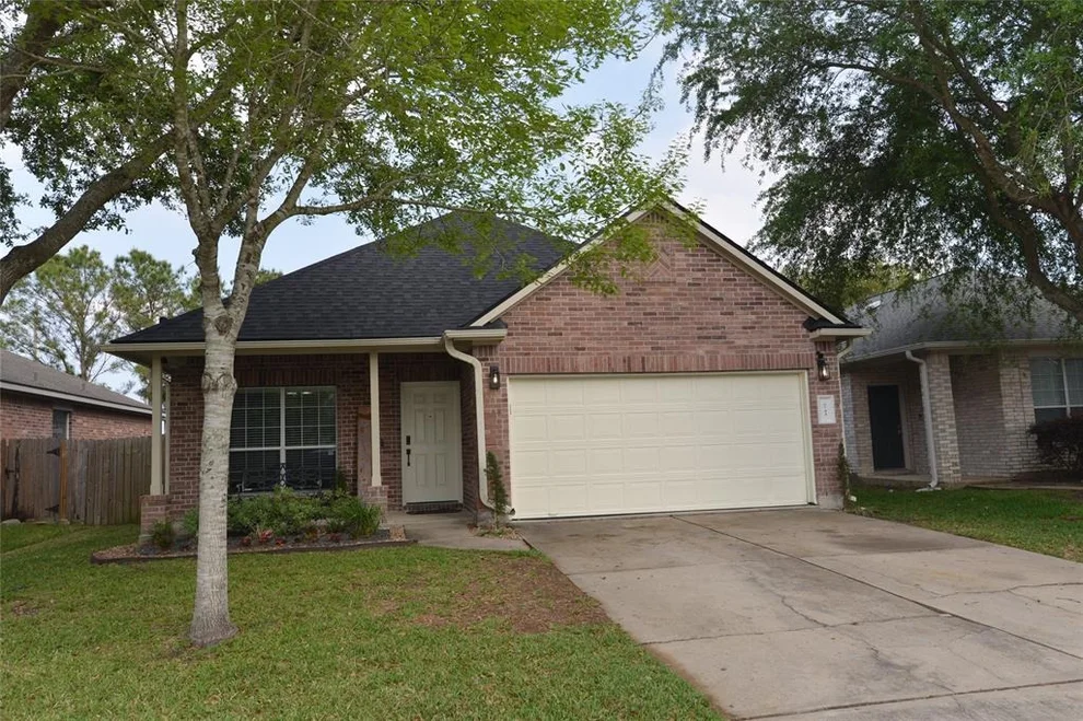 Unit for sale at 6743 Hidden Colony Lane, Dickinson, TX 77539