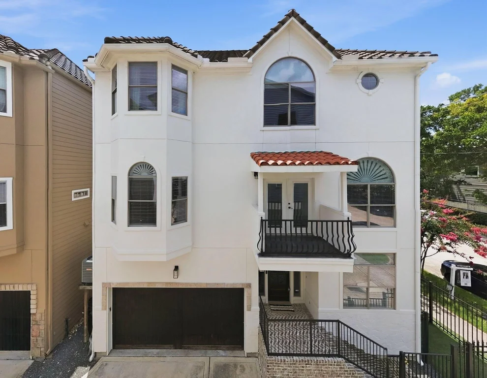 Unit for sale at 1328 W 23rd Street, Houston, TX 77008