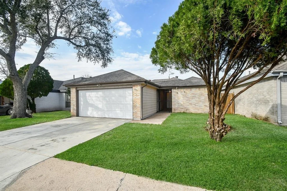 Unit for sale at 11554 Chesswood Drive, Houston, TX 77072