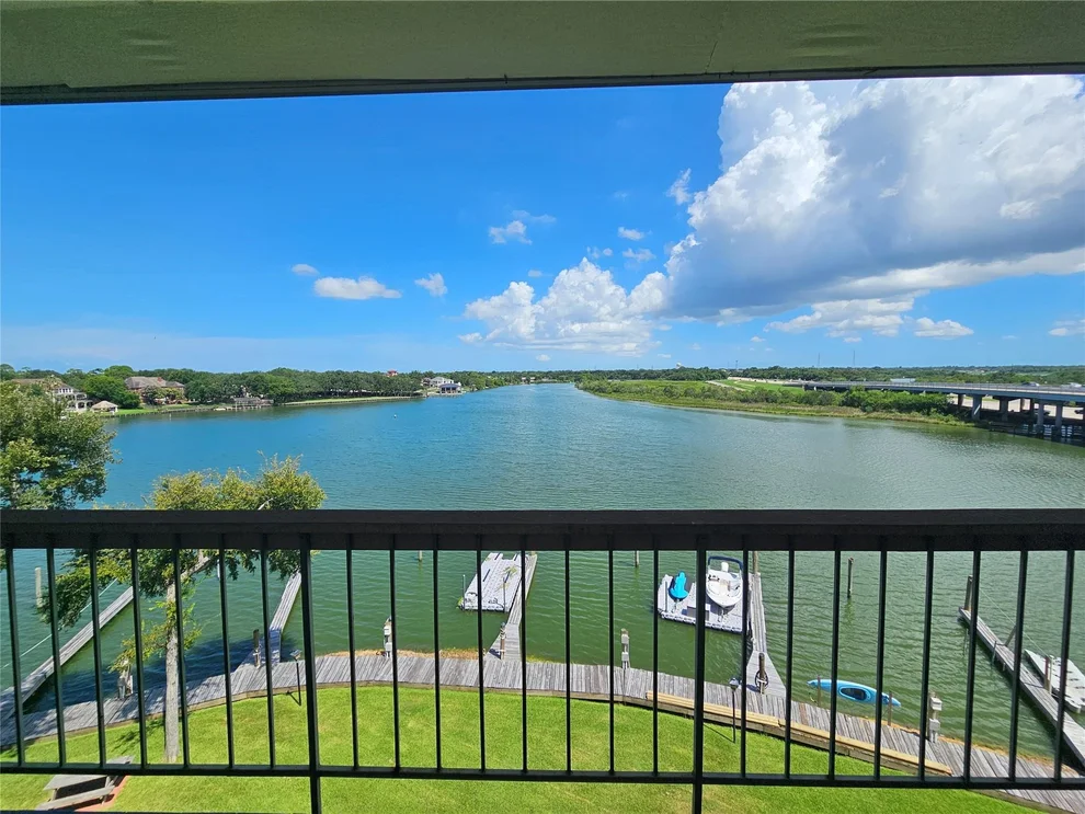 Unit for sale at 18809 Egret Bay Boulevard, Webster, TX 77058
