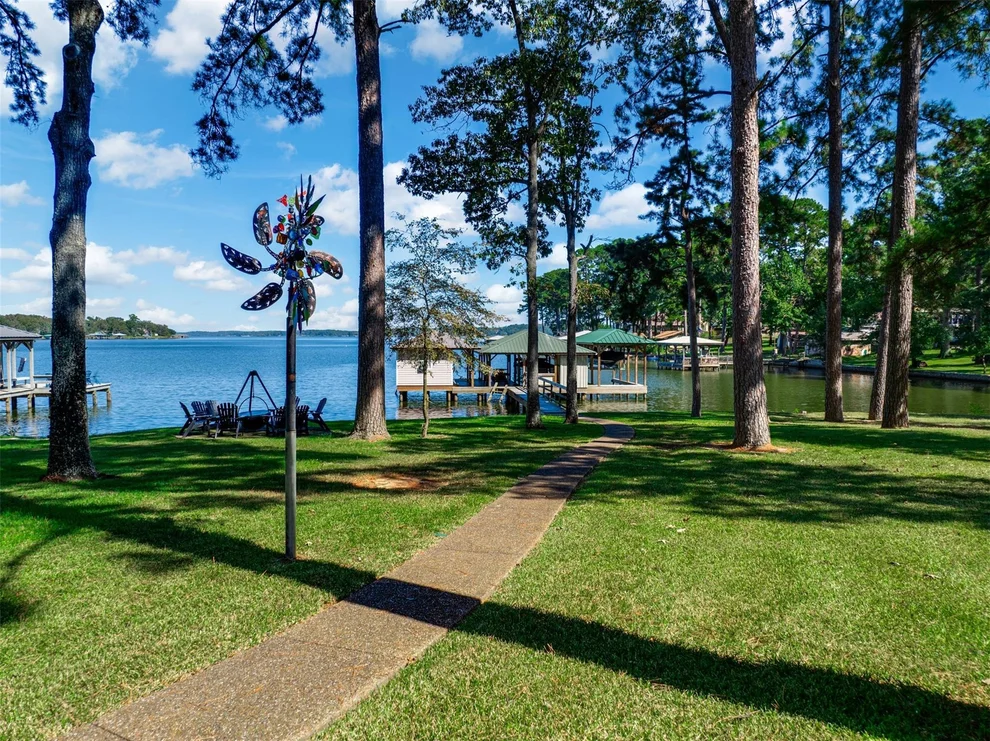 Unit for sale at 536 Wildewood Drive, Chandler, TX 75758