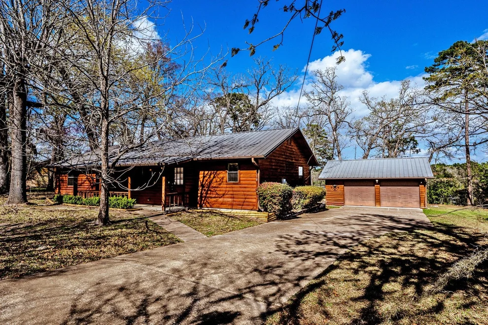 Unit for sale at 310 Marla Circle, Huntsville, TX 77320