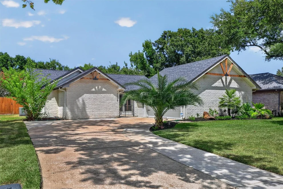 Unit for sale at 14826 Beechmoor Drive, Houston, TX 77095