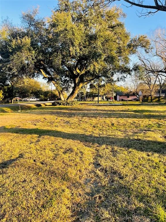 Unit for sale at 104 Sycamore Street, Port Neches, TX 77651