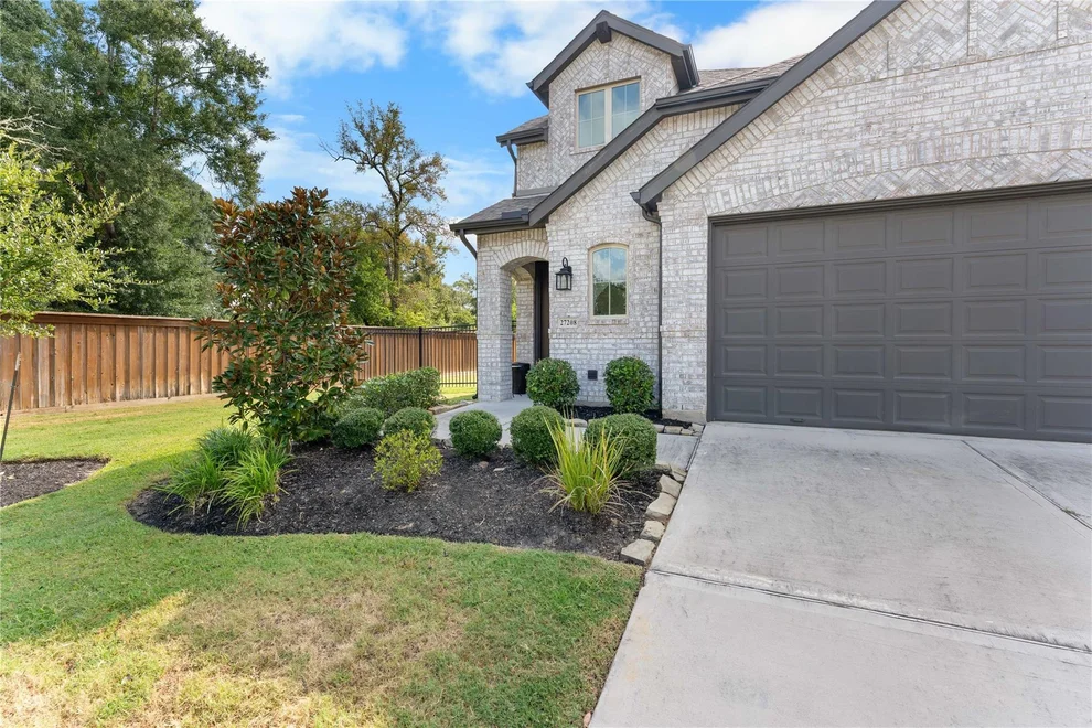 Unit for sale at 27208 Dripping Ledge Court, Magnolia, TX 77354