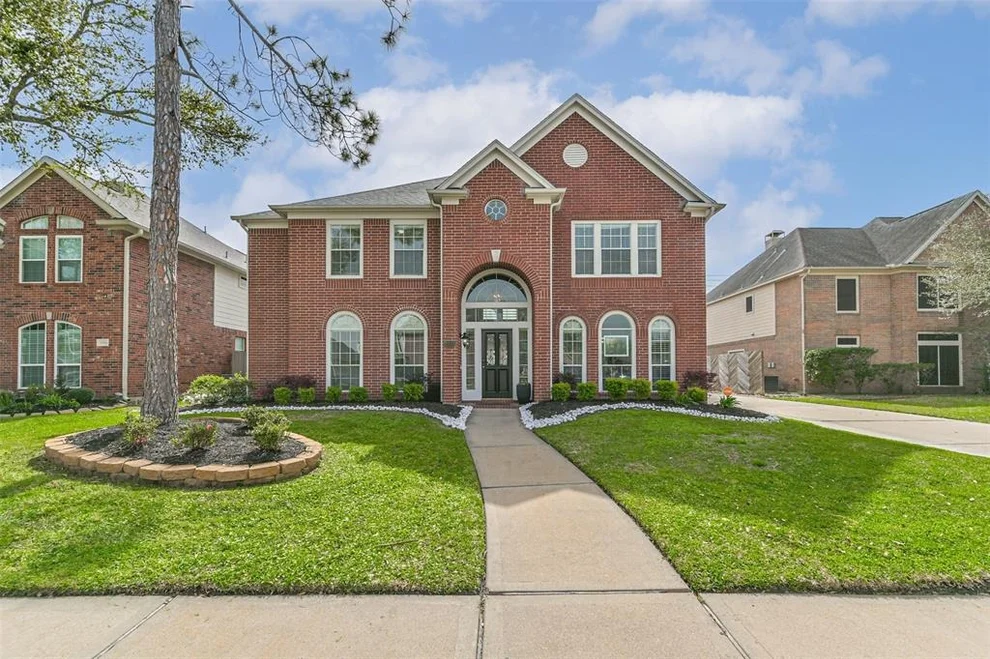 Unit for sale at 9910 Brook Meadow Lane, Houston, TX 77089