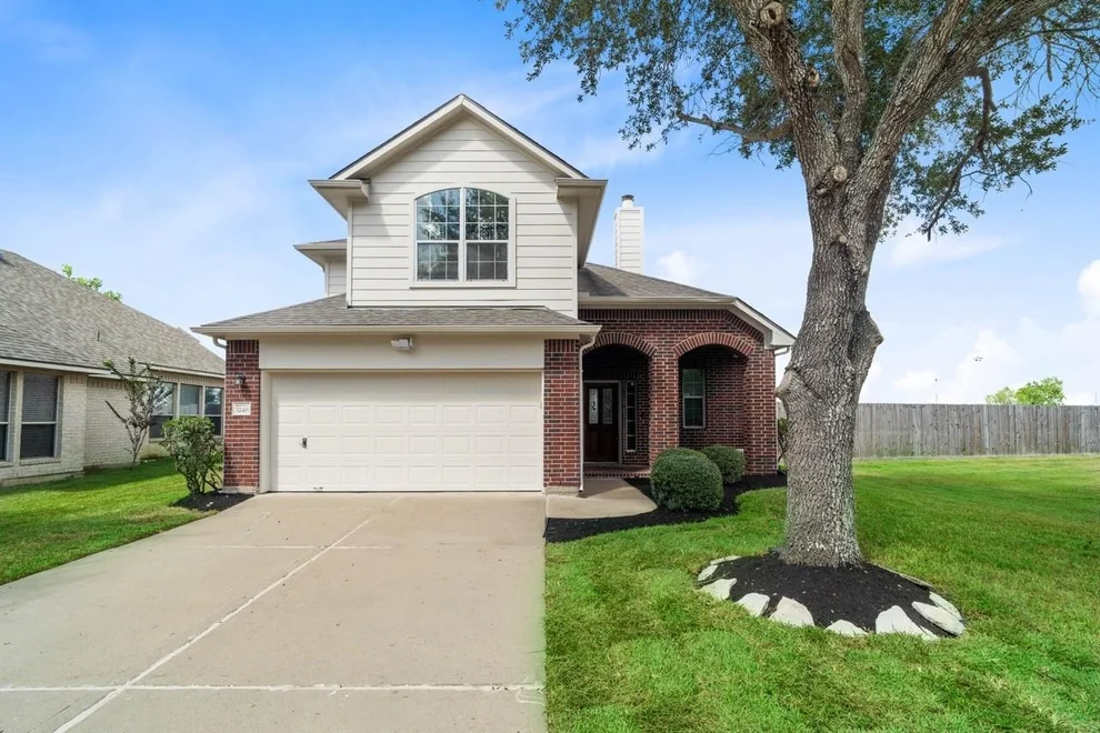 Unit for sale at 3246 Keithwood Circle W, Pearland, TX 77584
