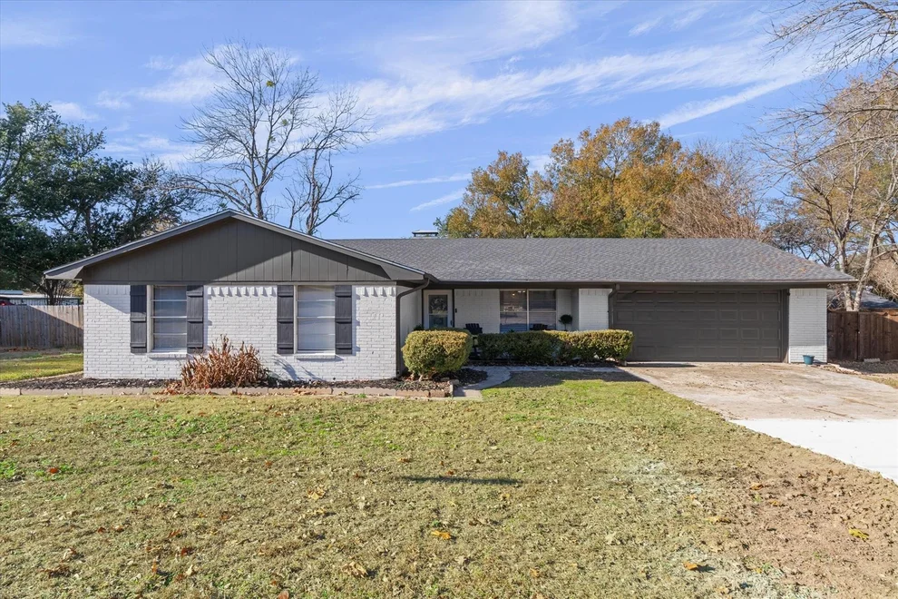 Unit for sale at 1775 Cypress Lane, Canton, TX 75103