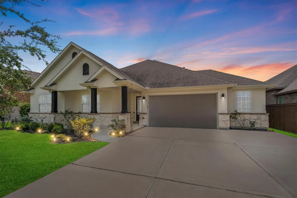 Unit for sale at 7335 Laguna Lake Drive, Spring, TX 77379