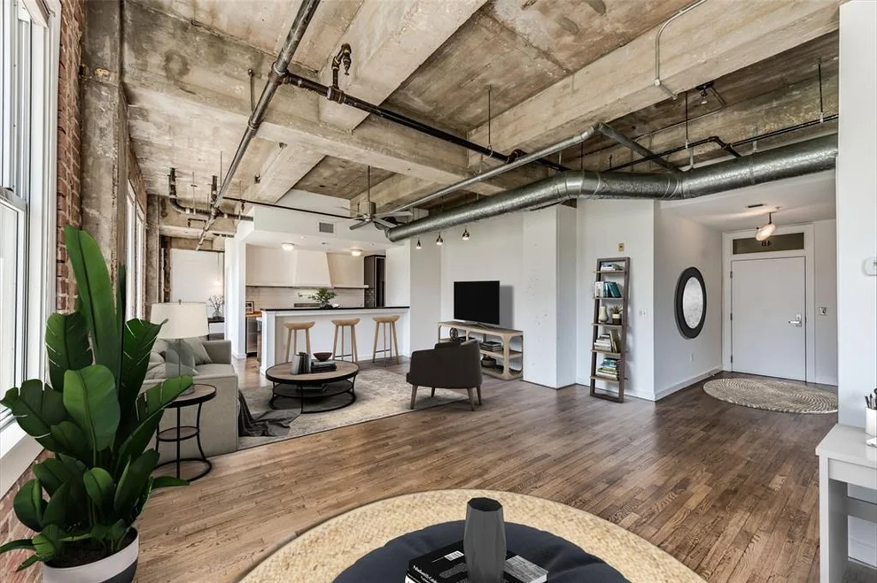 Unit for sale at 204 Travis Street, Houston, TX 77002