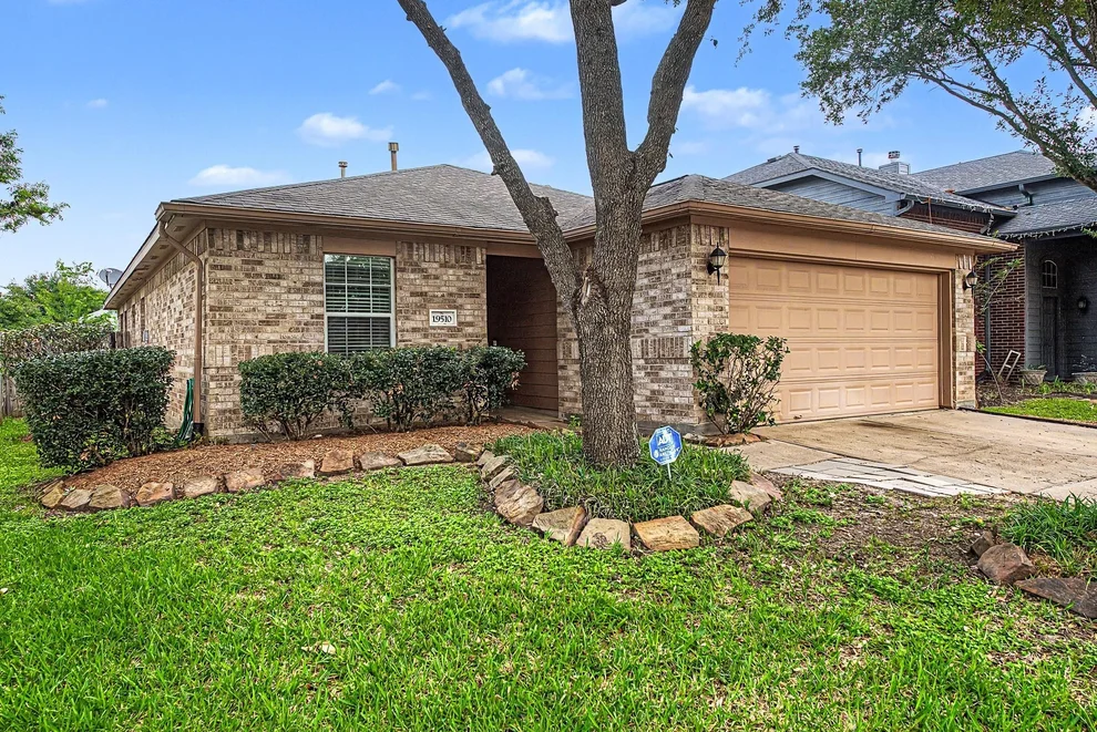 Unit for sale at 19510 Tahoka Springs Drive, Katy, TX 77449