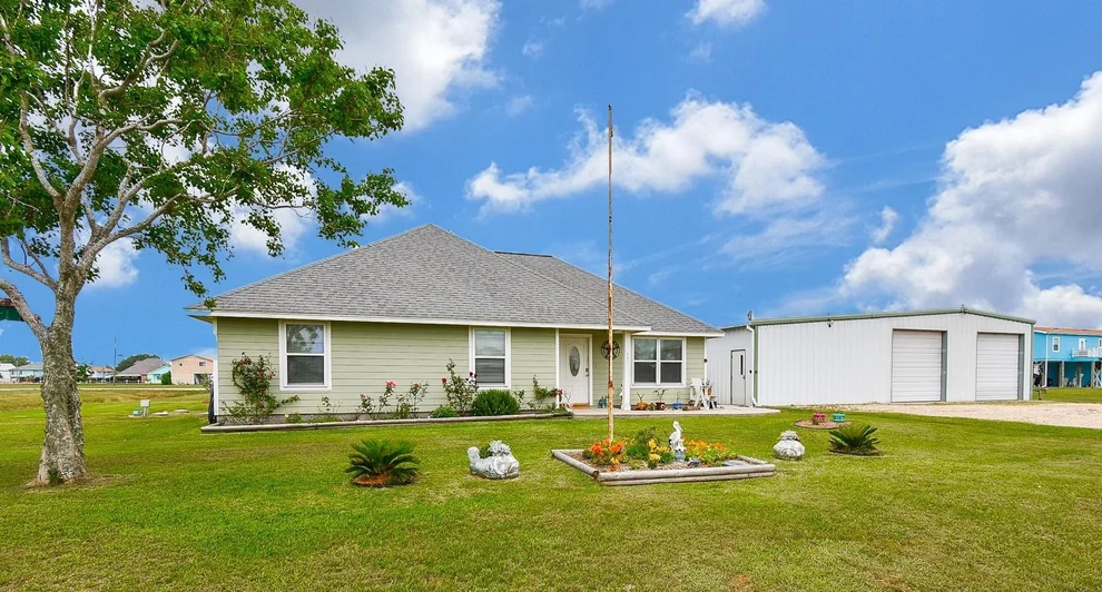 Unit for sale at 56 Buckskin Drive, Palacios, TX 77465