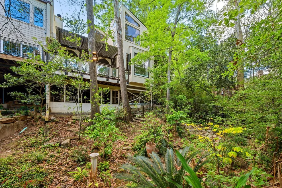 Unit for sale at 16 Pine Briar Circle, Houston, TX 77056
