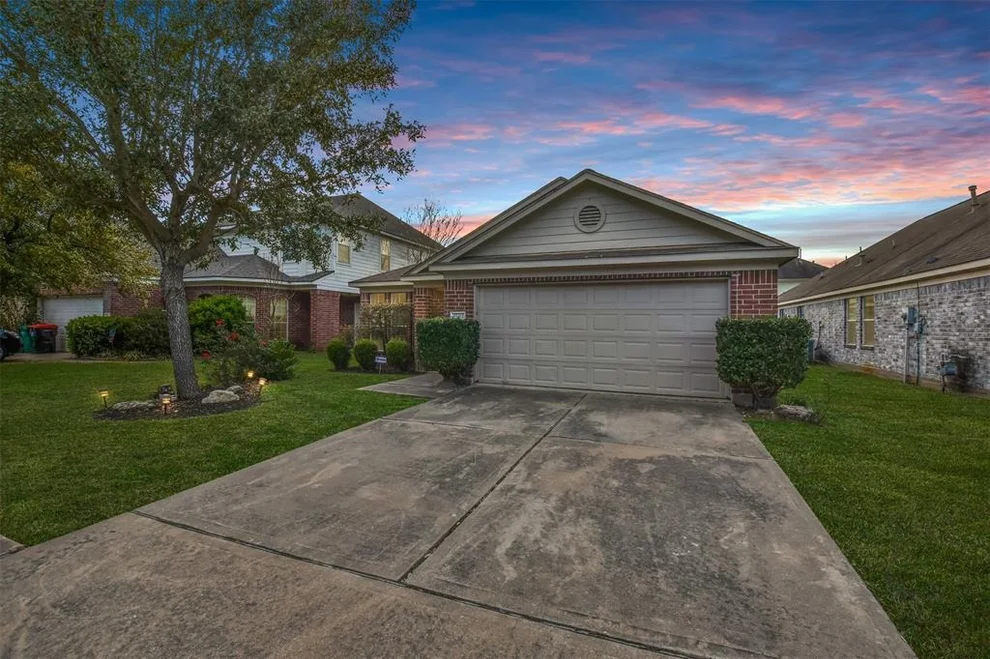 Unit for sale at 15411 Hickory Dale Street, Cypress, TX 77429