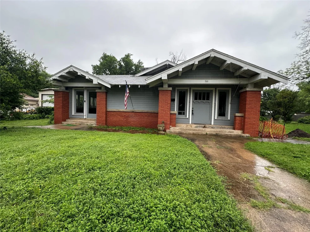 Unit for sale at 501 E 6th Street, Cameron, TX 76520