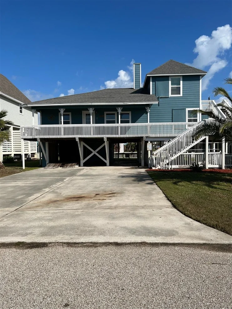 Unit for sale at 13114 Coronado Drive, Freeport, TX 77541