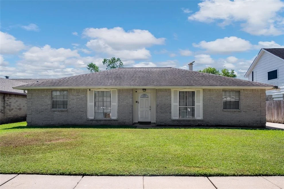 Unit for sale at 6919 Rockergate Drive, Houston, TX 77489