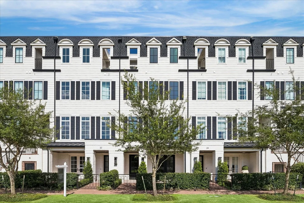 Unit for sale at 22 Crain Square Boulevard, Southside Place, TX 77025