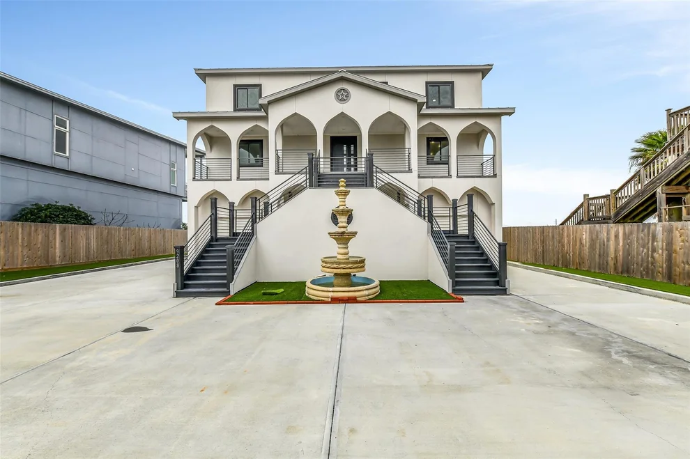 Unit for sale at 9208 W Bay Road, Galveston, TX 77554