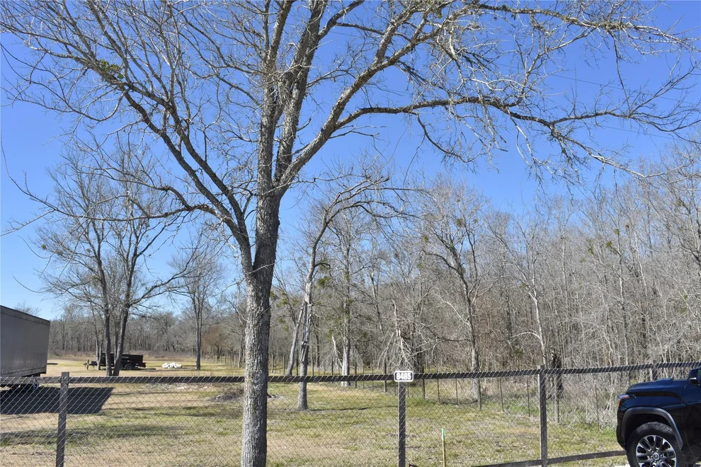 Unit for sale at 8475 Sunny Side Road, Hempstead, TX 77445