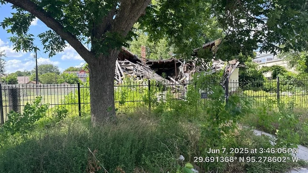 Unit for sale at 8031 Hartford Street, Houston, TX 77017