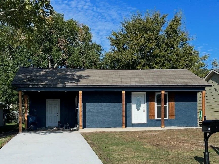 Unit for sale at 1034 E 3rd Street, Bellville, TX 77418