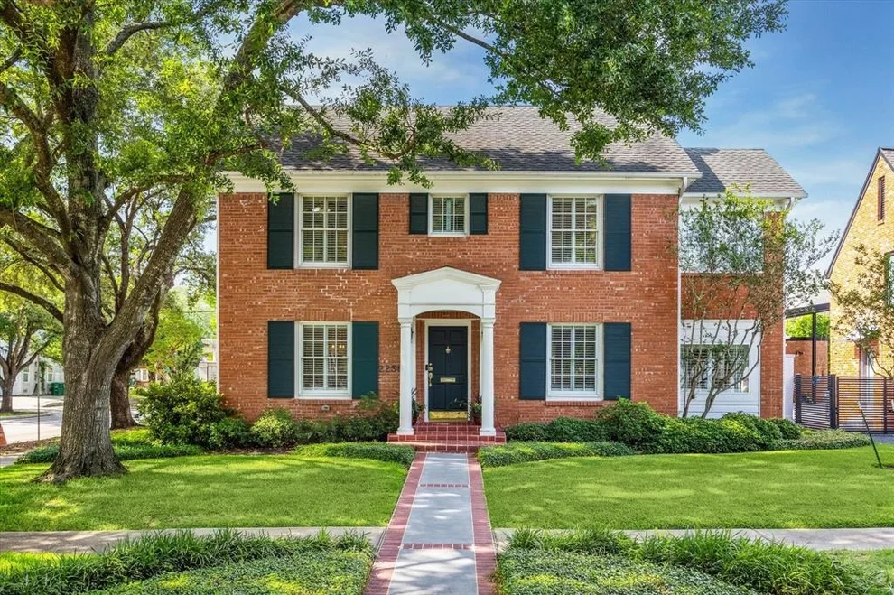 Unit for sale at 2256 Dryden Road, Houston, TX 77030