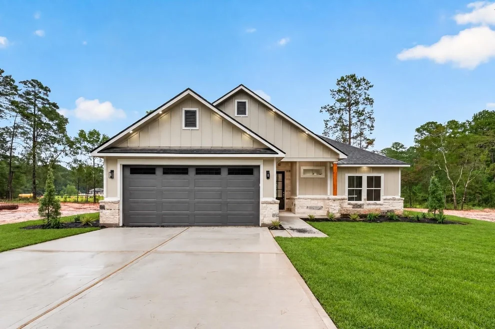 Unit for sale at 16297 Briarwood Drive, Plantersville, TX 77363