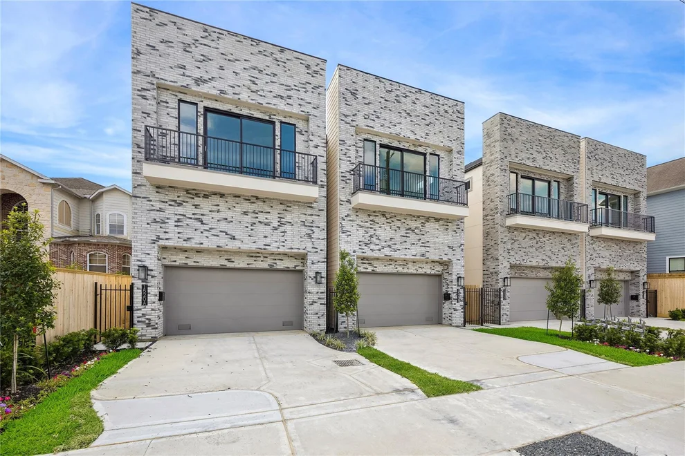 Unit for sale at 1520 W 21st St, Houston, TX 77008