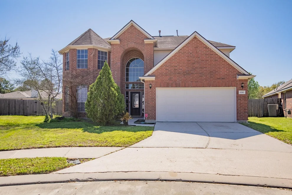 Unit for sale at 19303 Solon Springs Court, Tomball, TX 77375