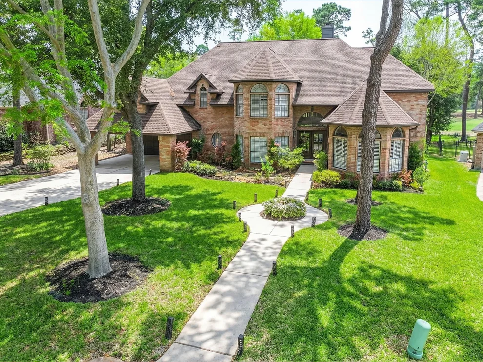 Unit for sale at 24710 Creekview Drive, Spring, TX 77389