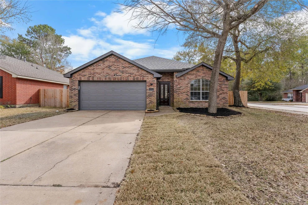 Unit for sale at 18939 Cluster Oaks Drive, Magnolia, TX 77355