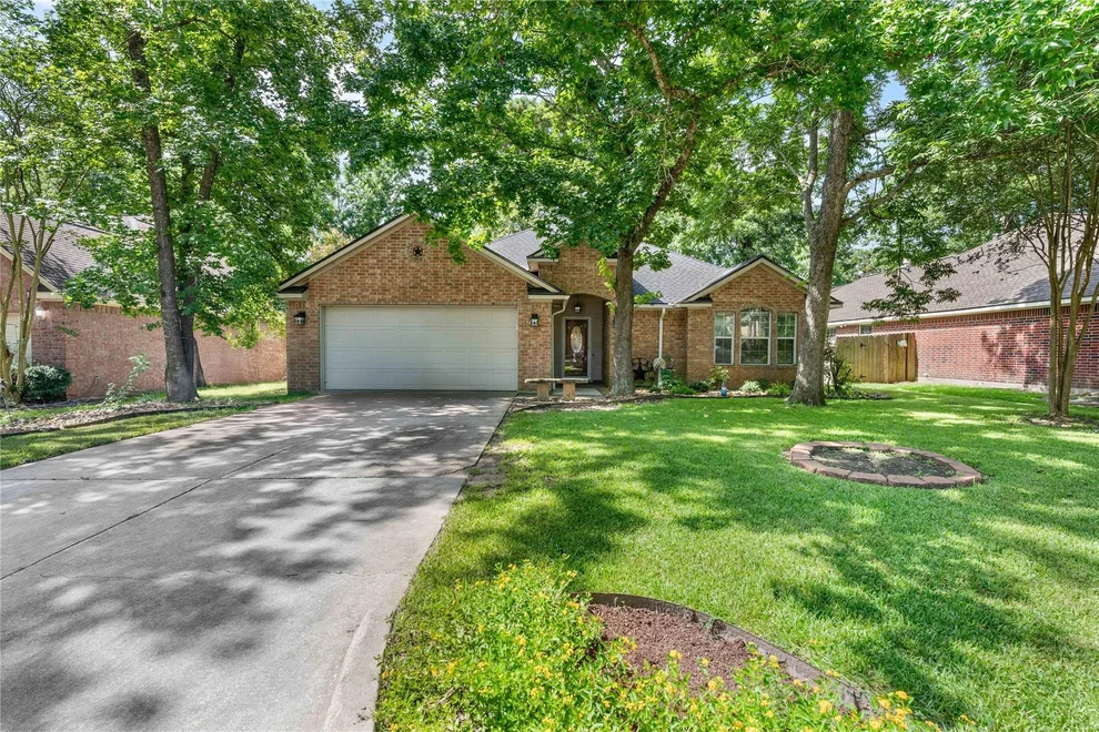 Unit for sale at 12625 Stuart Drive, Montgomery, TX 77356